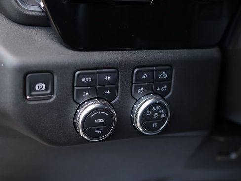 Used 2025 GMC Sierra 1500 Elevation w/ Elevation Premium Package AWD/4WD image 10