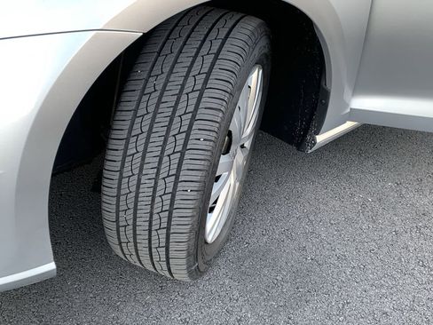 Used 2015 Volkswagen e-Golf Limited Edition image 12