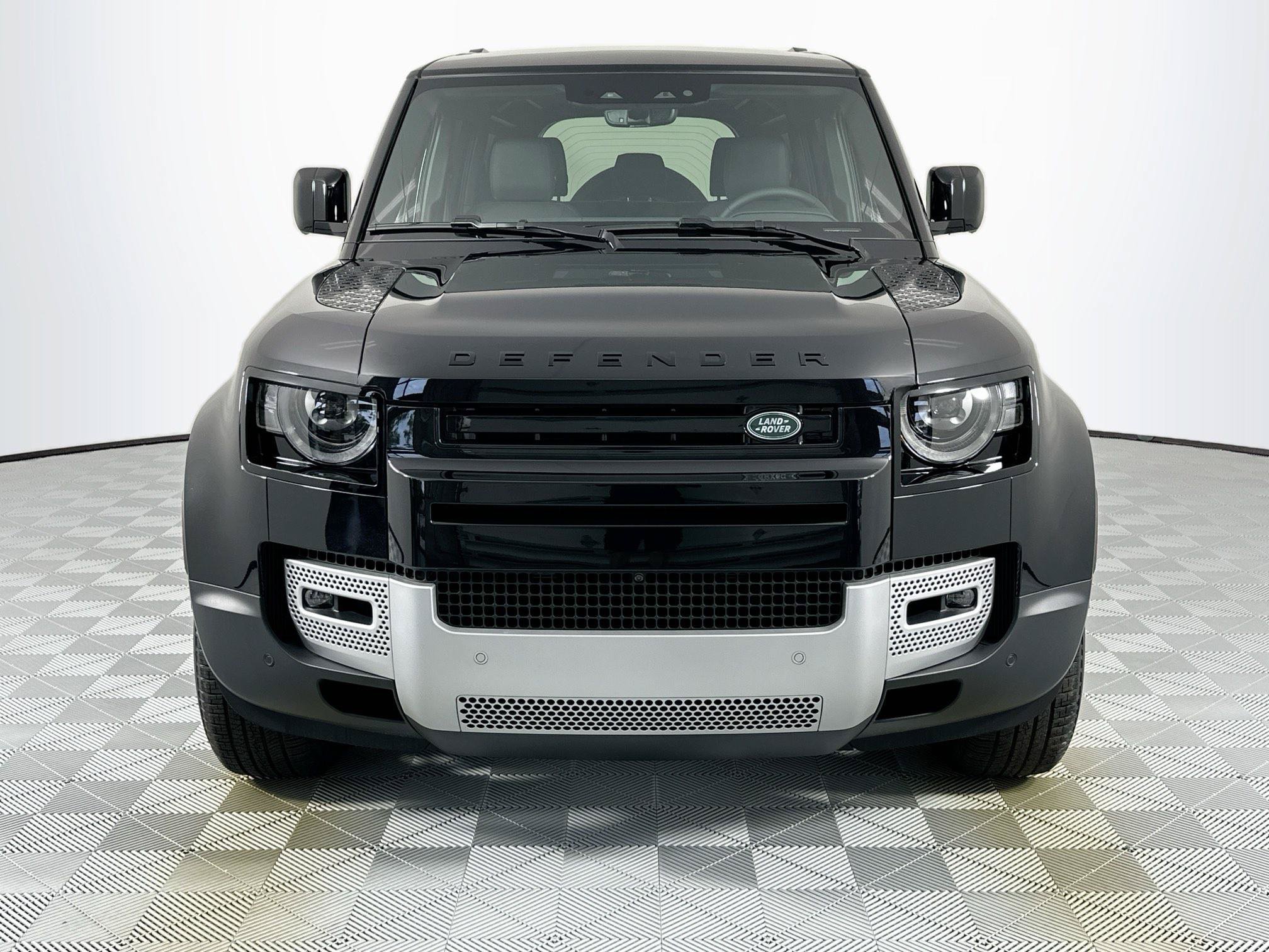 Certified 2025 Land Rover Defender 110 S AWD/4WD image 2