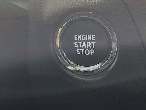 Used 2024 Toyota RAV4 XLE FWD image 23