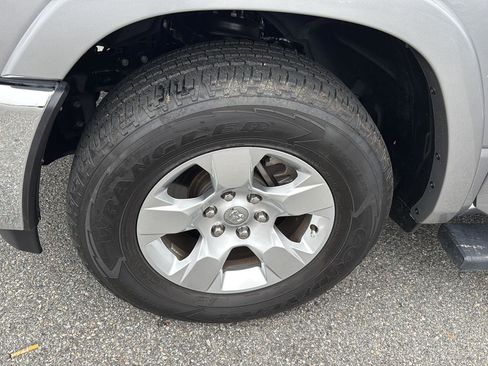 Used 2025 RAM 1500 Big Horn AWD/4WD image 33