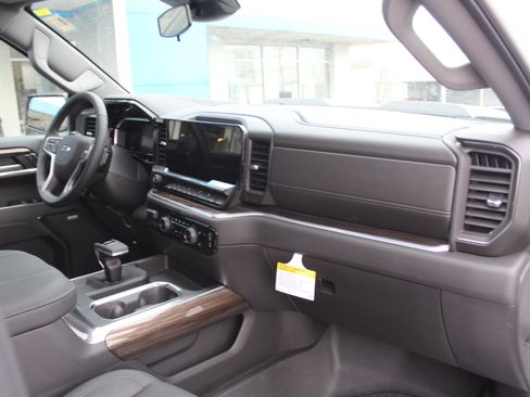 New 2026 Chevrolet Silverado 1500 LT Trail Boss w/ LT Trail Boss Premium Package AWD/4WD image 15