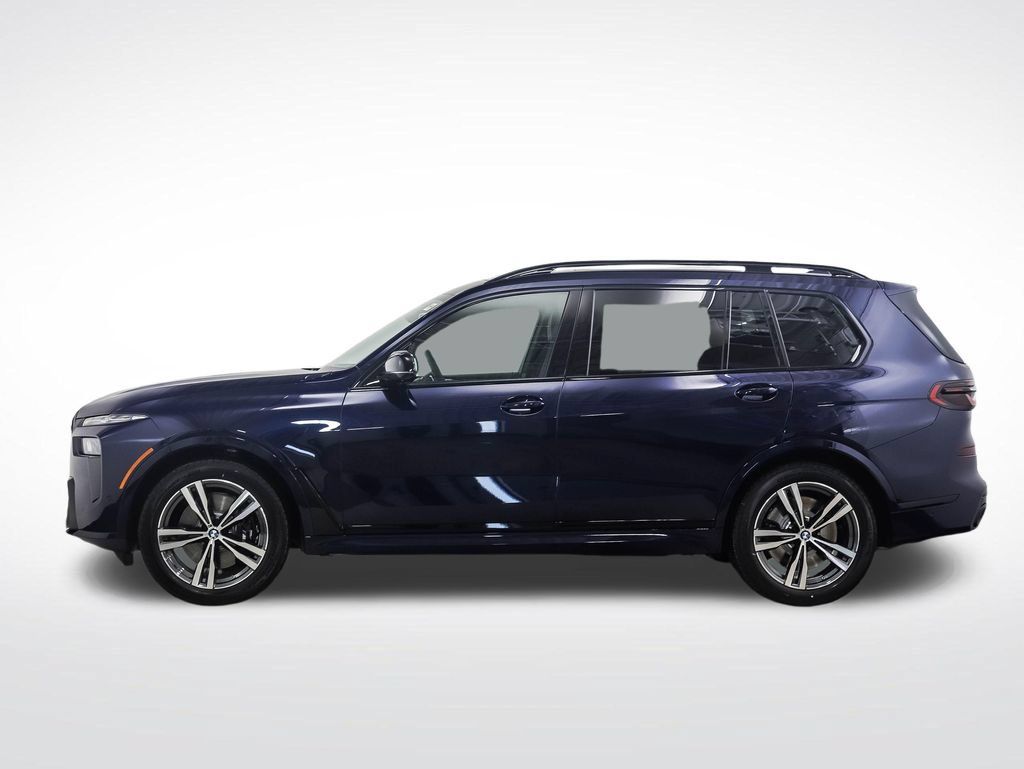 Used 2026 BMW X7 M60i AWD/4WD image 2
