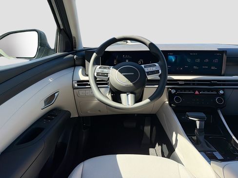 New 2026 Hyundai Tucson SEL image 16