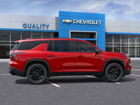 New 2026 Chevrolet Traverse LT w/ Midnight/Sport Edition FWD image 5