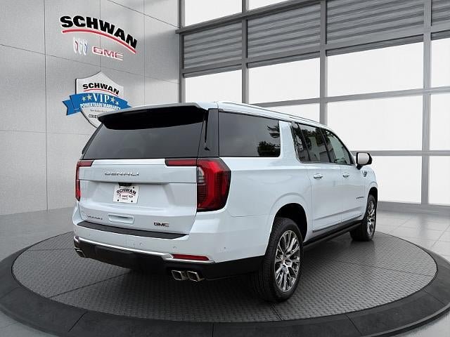 Used 2026 GMC Yukon XL Denali w/ Denali Reserve Package AWD/4WD image 4