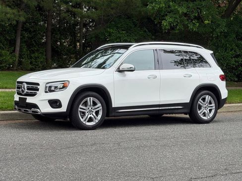 Used 2020 Mercedes-Benz GLB 250 4MATIC image 2