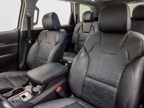 Used 2022 Kia Telluride SX w/ SX Prestige Package AWD/4WD image 13