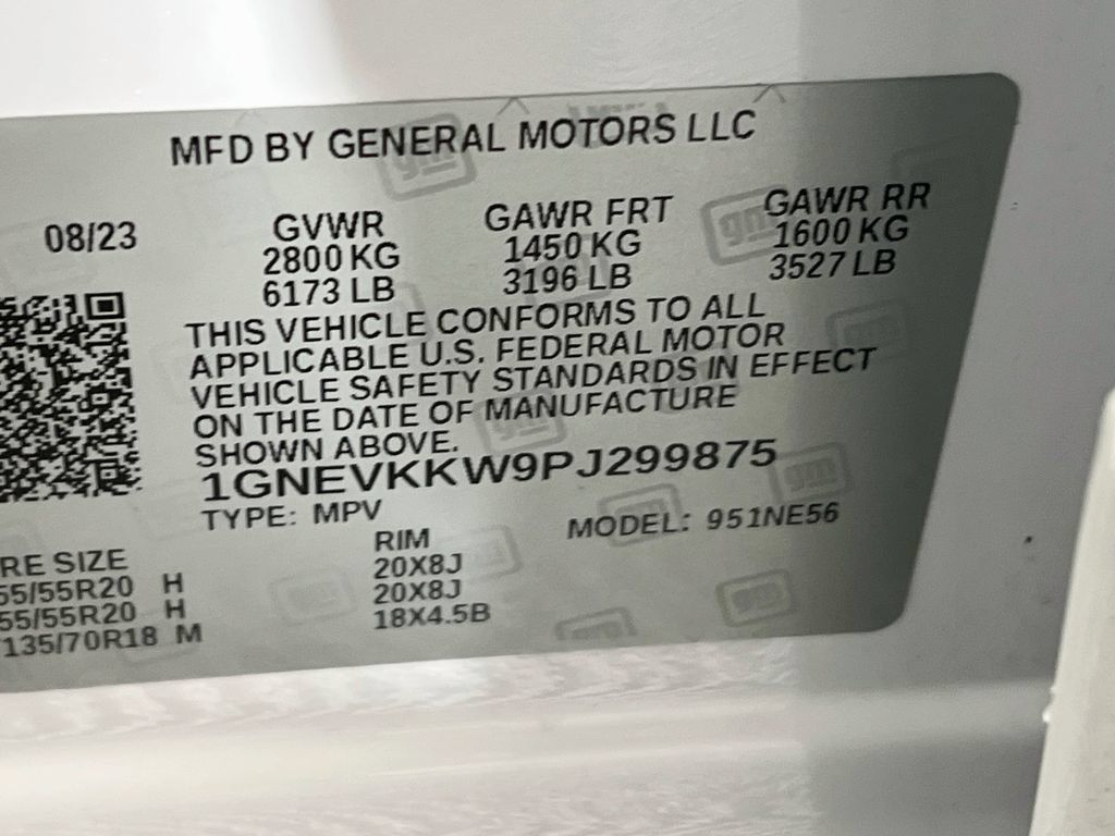 Used 2023 Chevrolet Traverse Premier AWD/4WD image 38