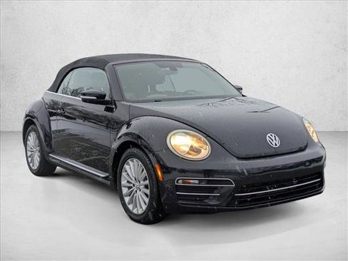 Used 2019 Volkswagen Beetle 2.0T SE image 3