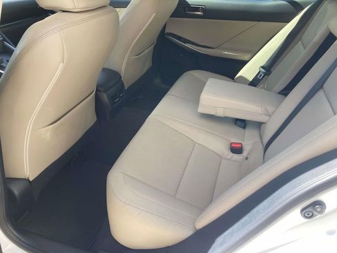 Used 2020 Lexus IS 300 w/ Accessory Package 2 image 9