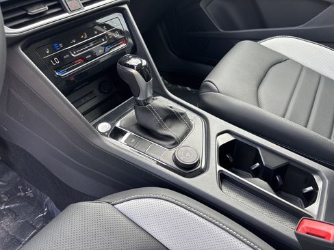 New 2026 Volkswagen Taos SEL AWD/4WD image 19