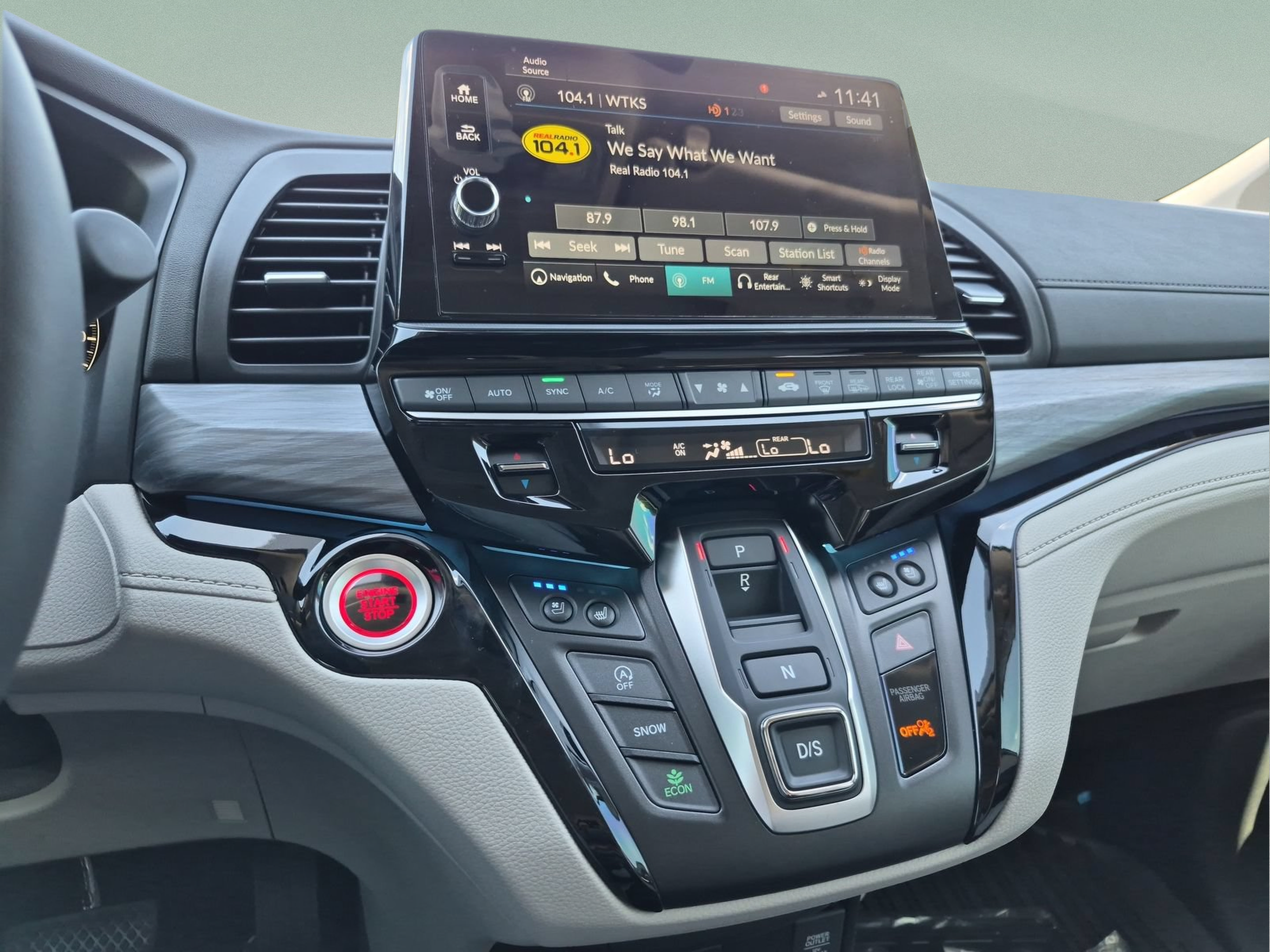 New 2027 Honda Odyssey Elite image 12