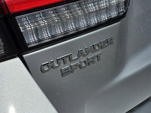 Used 2024 Mitsubishi Outlander Sport ES image 16