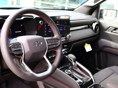 New 2025 Chevrolet Colorado Z71 w/ Midnight Edition image 36