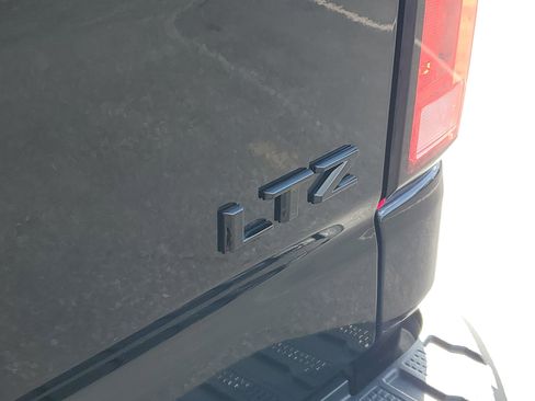 Used 2025 Chevrolet Silverado 3500 LTZ w/ LTZ Plus Package image 9