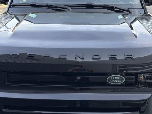 Certified 2024 Land Rover Defender 110 SE AWD/4WD image 10