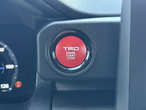 Used 2025 Toyota 4Runner TRD Off-Road image 23