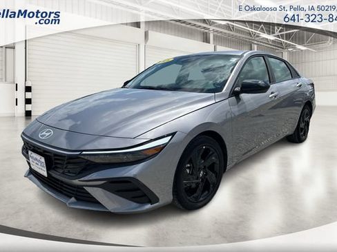 Used 2026 Hyundai Elantra SEL Sport FWD image 8