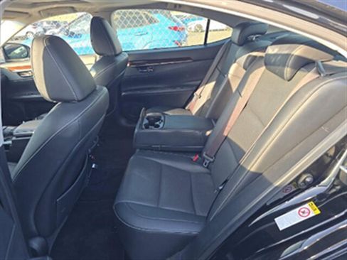 Used 2014 Lexus ES 350 w/ Premium Package FWD image 4