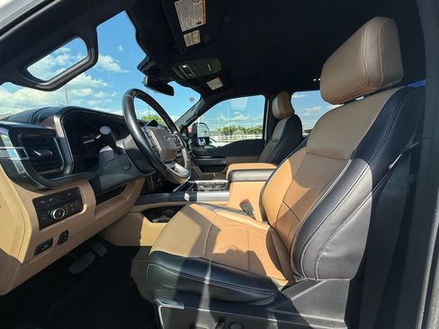 Used 2024 Ford F250 Lariat w/ Tremor Off-Road Package AWD/4WD image 12
