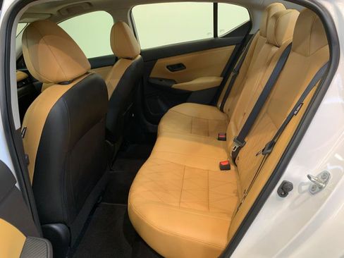 Used 2024 Nissan Sentra SV w/ SV Premium Package image 41