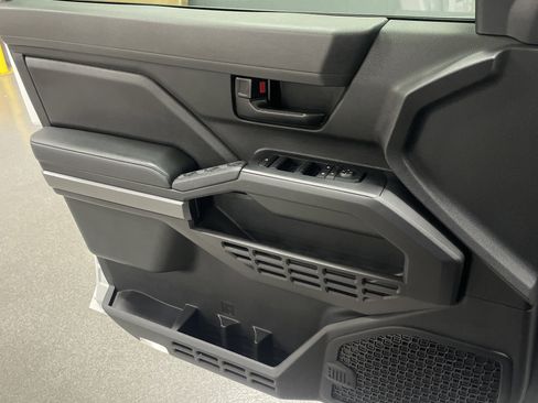 Certified 2024 Toyota Tacoma SR5 image 14