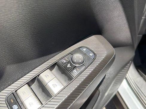 Used 2024 Mitsubishi Outlander SE Black Edition FWD image 15