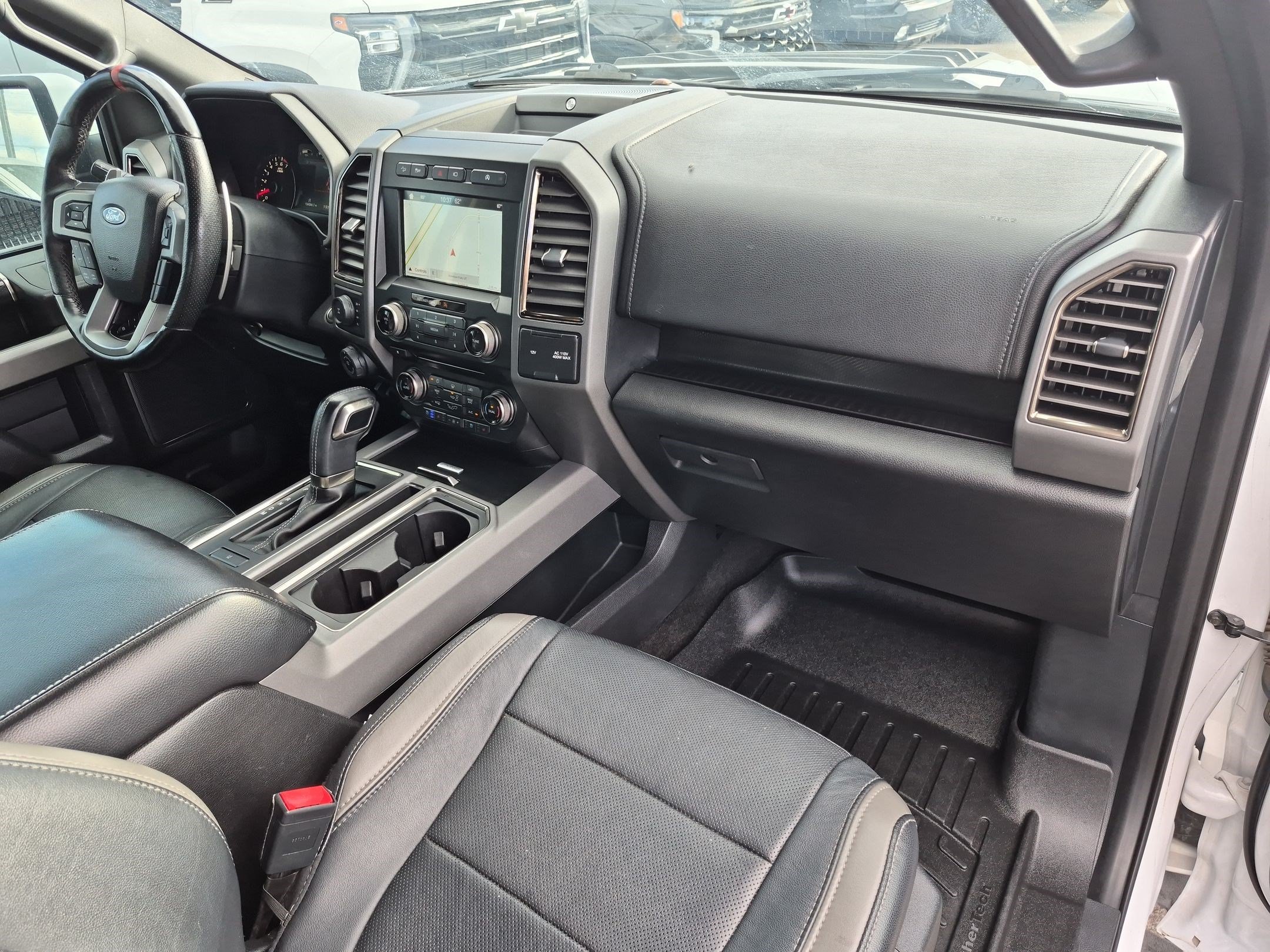 Used 2018 Ford F150 Raptor w/ Equipment Group 802A Luxury AWD/4WD image 32