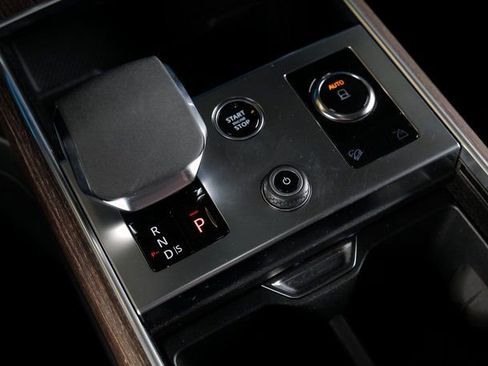 Used 2023 Land Rover Range Rover SE image 15