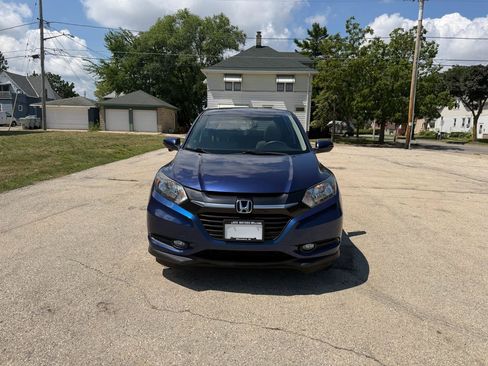 Used 2016 Honda HR-V EX image 2