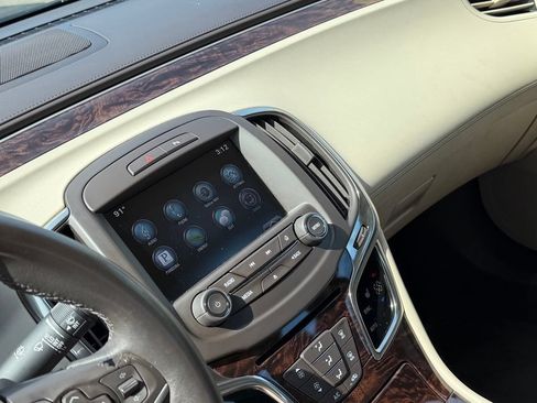 Used 2015 Buick LaCrosse Leather FWD image 16