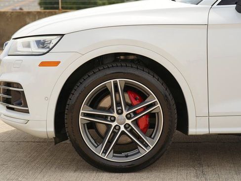 Used 2019 Audi SQ5 Prestige AWD/4WD image 13