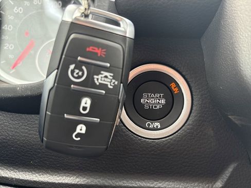 New 2026 RAM 1500 4x4 Crew Cab image 44