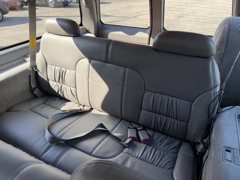 Used 1999 Chevrolet Suburban 2WD w/ Preferred Equipment Group 3 image 26