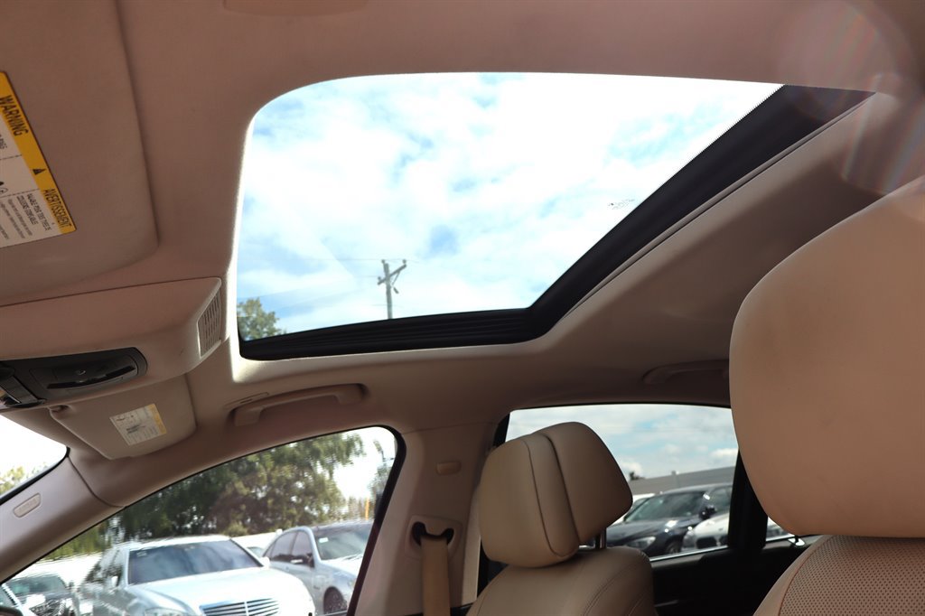 Used 2013 BMW 750i RWD image 22