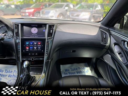 Used 2018 INFINITI Q60 3.0t Luxe RWD image 24