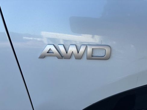 Used 2023 Kia Seltos EX image 13