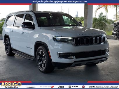 Certified 2024 Jeep Wagoneer L Series III w/ Flexible Seating Group