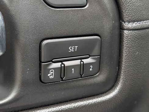 Used 2020 GMC Sierra 1500 SLT w/ SLT Convenience Package AWD/4WD image 38