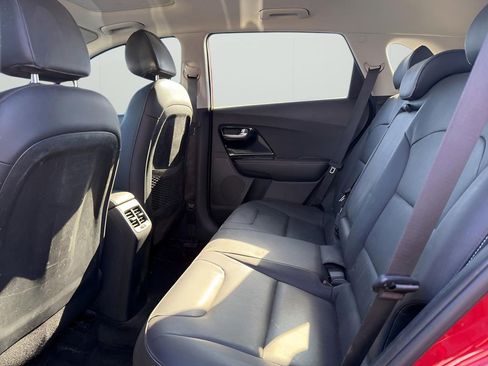 Used 2022 Kia Niro EX Premium image 16