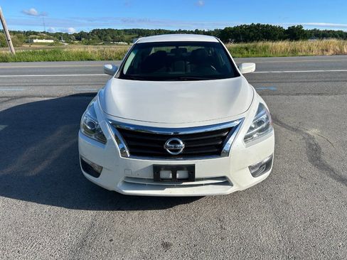 Used 2013 Nissan Altima 2.5 S FWD image 4