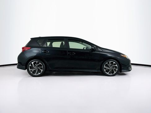 Used 2018 Toyota Corolla iM FWD image 10