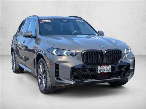 Used 2025 BMW X5 xDrive50e w/ M Sport Package AWD/4WD image 3