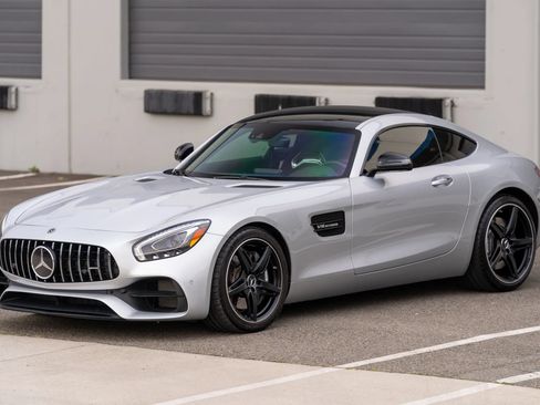 Used 2019 Mercedes-Benz AMG GT Coupe image 2