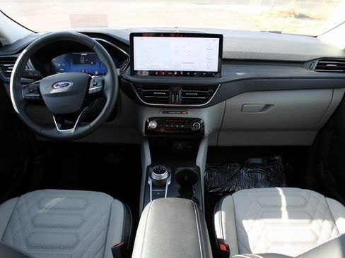 Used 2024 Ford Escape Platinum w/ Premium Technology Package image 13