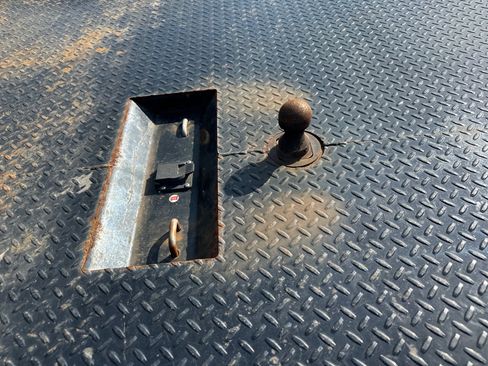 Used 2024 Chevrolet Silverado 3500 LT w/ Convenience Package image 14