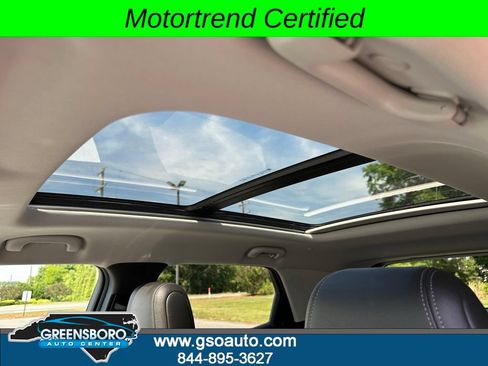 Used 2021 Chevrolet TrailBlazer LT w/ Sun and Liftgate Package AWD/4WD image 6