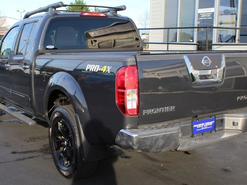 Used 2012 Nissan Frontier PRO-4X image 4