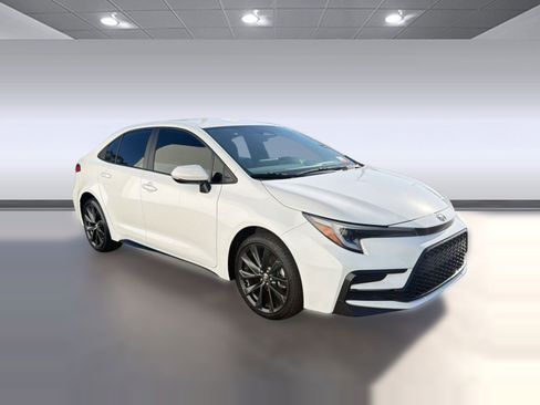 Certified 2023 Toyota Corolla SE image 7